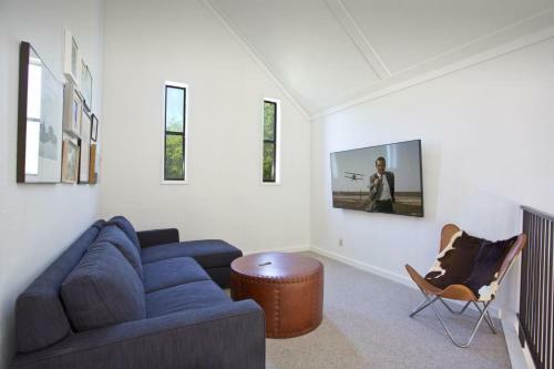 Tranquil Calistoga Retreat Home