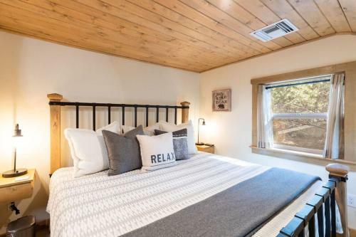 Sunny Forest Cottage - 1924 By Big Bear Vacations