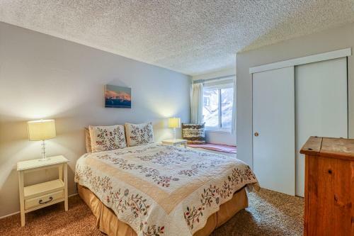 2 Bed 2 Bath Apartment In Carnelian Bay