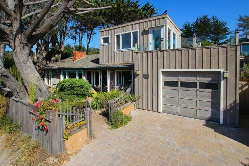 New Listing! Ocean-view Getaway With Beach Access Home