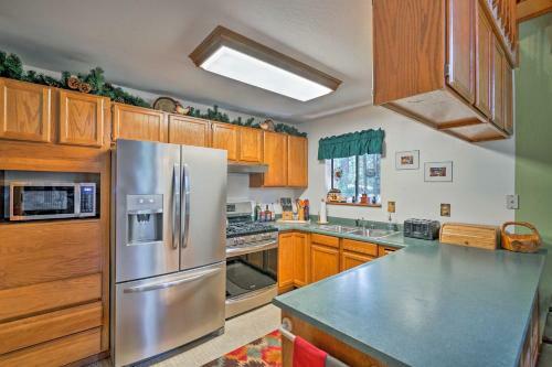 Cabin With Wraparound Deck In Big Trees Village!