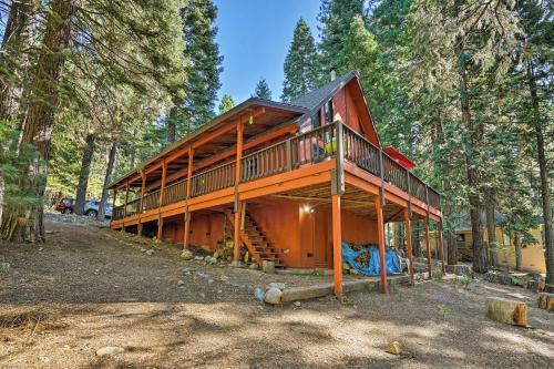 Cabin With Wraparound Deck In Big Trees Village!