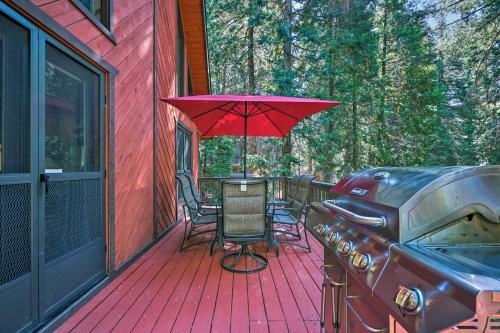 Cabin With Wraparound Deck In Big Trees Village!