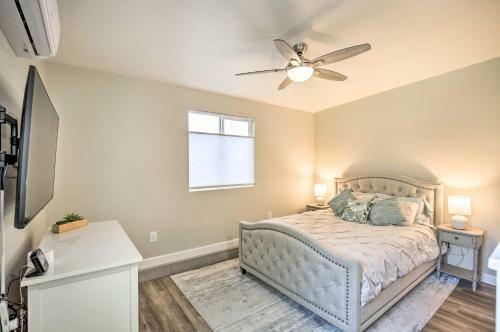 Modern Coastal Home - 1 Mile To Beach And Town!