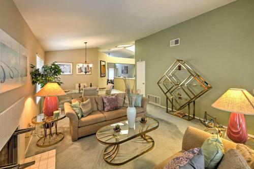 Chic Corona Home With Backyard Less Than 12 Mi To Riverside!