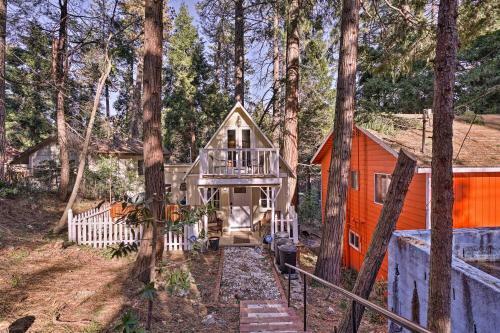 Cozy, Pet-friendly Mtn Cabin About 1 Mi To Lake Gregory