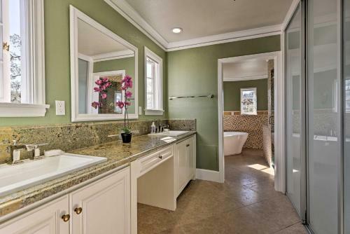 The Castle Hacienda Heights Home With Patio And Pool!