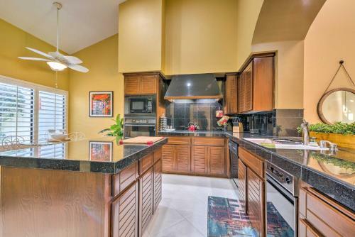 Condo On Golf Course, Walk To Coachella&stagecoach