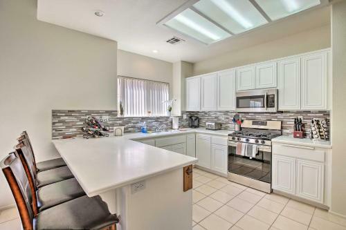 Quiet La Quinta Home With Pool 6 Mi To Polo Grounds!