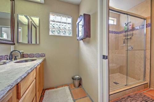 La Quinta Desert Abode With Courtyard And Mtn Views!