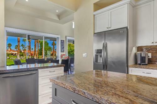 Desert Sanctuary 5 Star Private Pool-spa-bbq More
