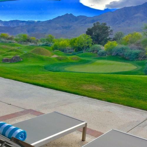 Must See-5 Star Rated-stunning Views, Pool, Spa And More