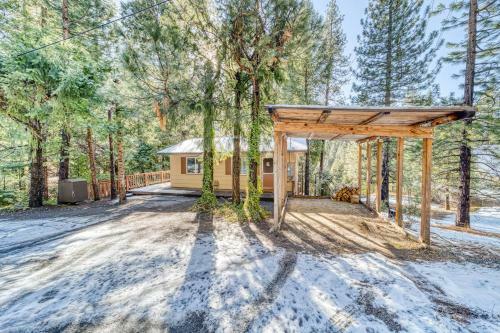 Updated Basecamp - New Kitchen & Private Backyard Home