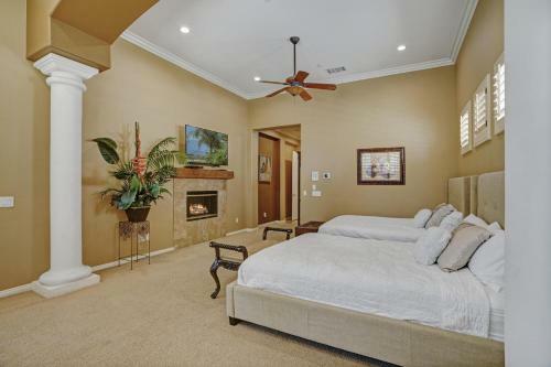 1 Rated Luxury Estate-pool Oasis 3br
