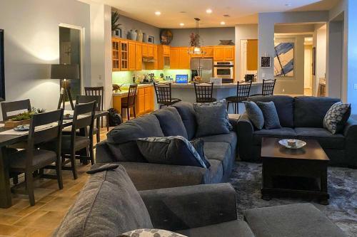 Upscale Golfers Haven On Pga West With Patio!