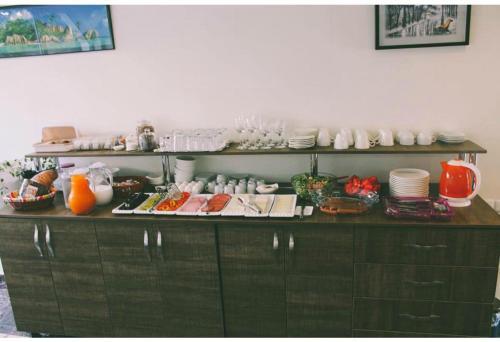 Hostal Four Seasons Guest House