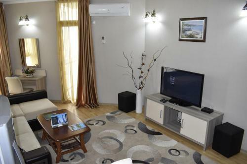 Orbi Plaza-mzia Apartments