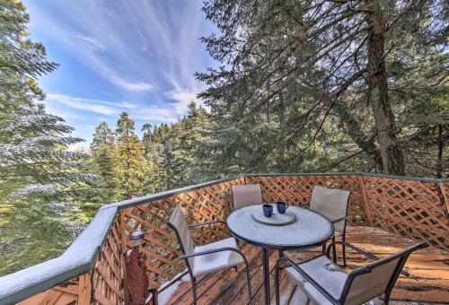 Lake Arrowhead Cabin With Deck And Scenic Forest Views