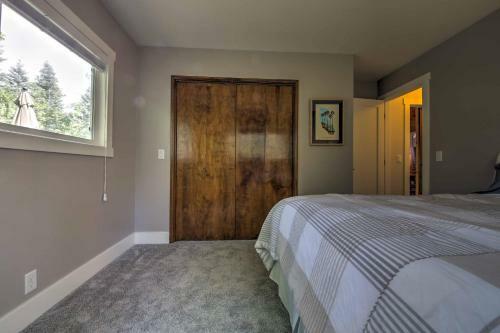 Gorgeous Lake Arrowhead Retreat With Game Room And Deck