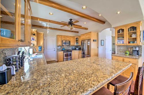 Mountain Gem With Game Room, 5 Mi To Lake Arrowhead!