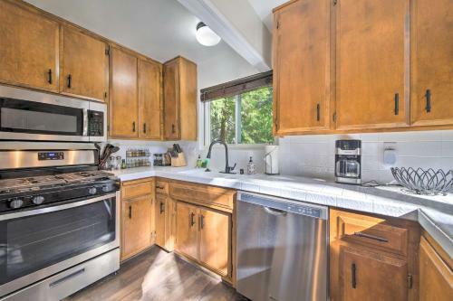 Mountain Haven With Game Room, 4 Mi To Lake!