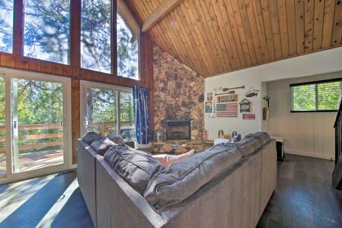 Mountain Haven With Game Room, 4 Mi To Lake!