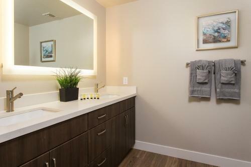 Apartamento Westwood Luxury Suites