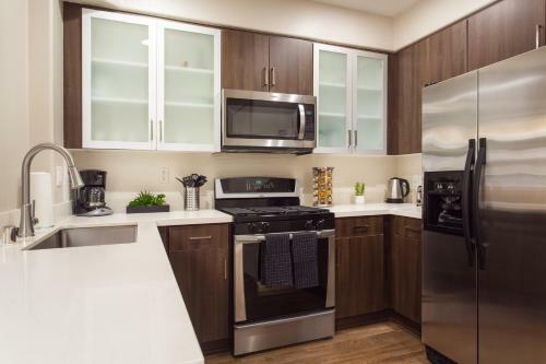 Apartamento Westwood Luxury Suites