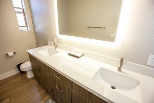 Apartamento The Grove Penthouse 3 Bdrm 3 Bath