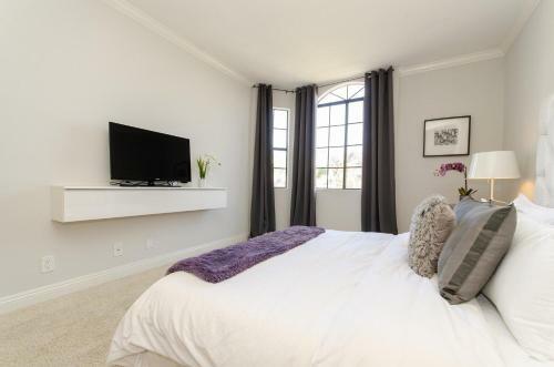 Apartamento Beverly Hills Adjacent 2-bedroom Penthouse