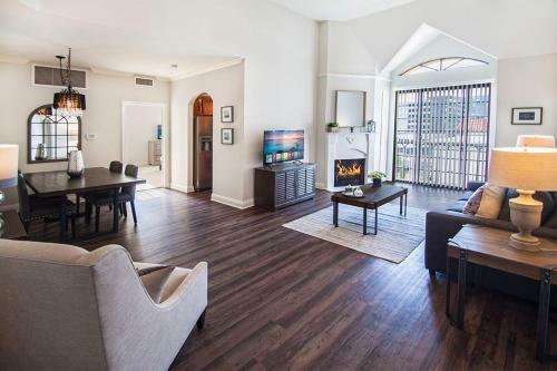 Apartamento Hollywood Luxury Condos