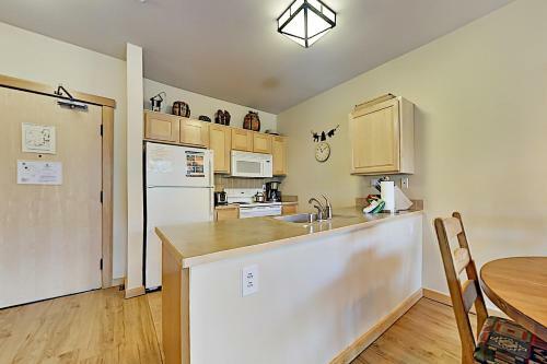 Apartamento Ski-in&out At Juniper Springs - Steps To Lift Condo