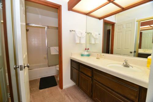 Apartamento Aspen Creek #201
