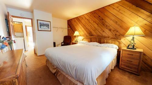 Apartamento Snowcreek III #448 Condo