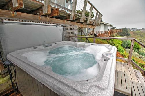 Irish Beach Ocean View Home On Manchester Coast!