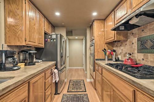 Deluxe Townhome With Deck, 2 Mi To Dtwn Modesto
