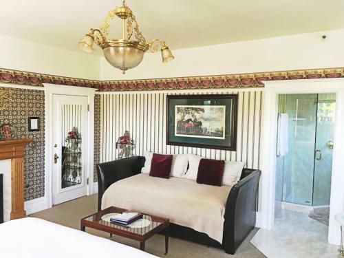 Bed & Breakfast Churchill Manor