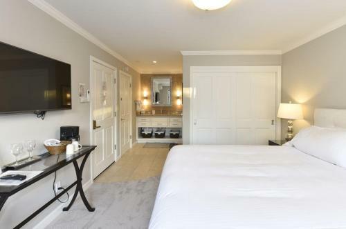 Hotel 683 Cottages At Silverado Residence