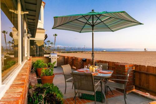 Nb-200a - 2-story Sensational Balboa Beachfront Charm