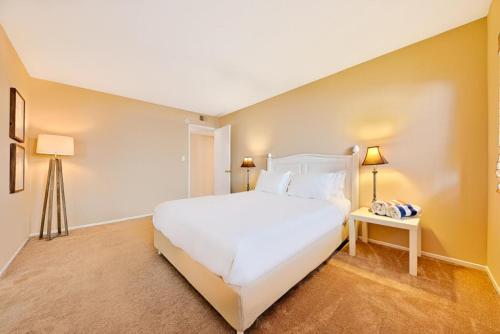 Nb-206b - Newport Beach Simplicity II