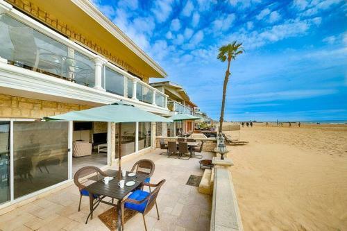 Lower Beach Front Escape Unit A