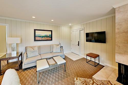 Apartamento Roomy Silverado Condo - Pool & On-site Dining Condo