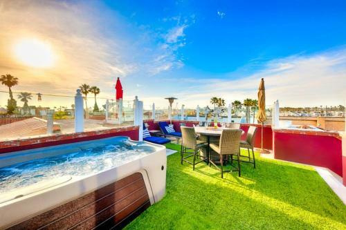 Nb-1824c Rooftop Spa View
