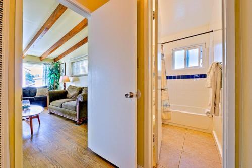 Nb-125b Nautical Newport Duplex - Upper Unit