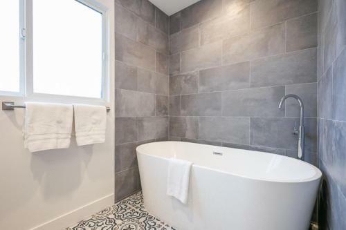 Nb-7401b Newport Beach Rooftop Luxury