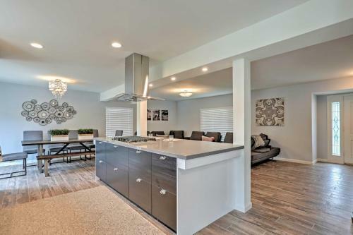 Immaculate Oceanside House With Gazebo - Near Beach!