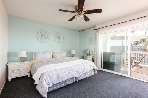 3 Bedroom! - Complex Is On The Beach With Huge Pool