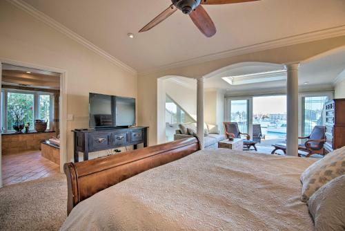 Luxurious Channel Island Harbor Home With Boat Dock!