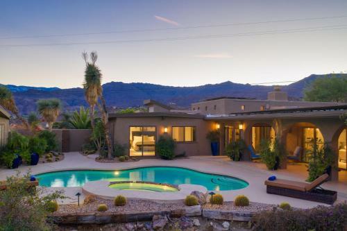 New Listing! Valley-view ?cliff House? W/pool, Spa Home
