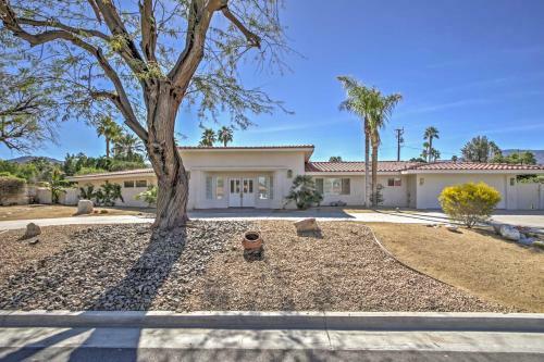 Luxury Retreat With Backyard Oasis, Walk To El Paseo
